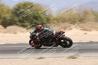 media/Apr-20-2025-CVMA (Sun) [[39090e8767]]/Race 9-Formula LW Twins Shootout/